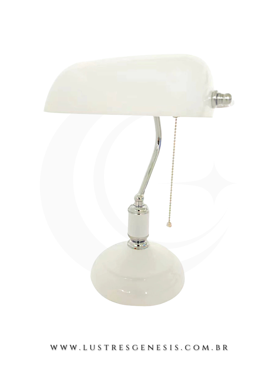 Iluminação de escritório com abajur branco tipo "banqueiro", um produto exclusivo da marca LUSTRES GENESIS